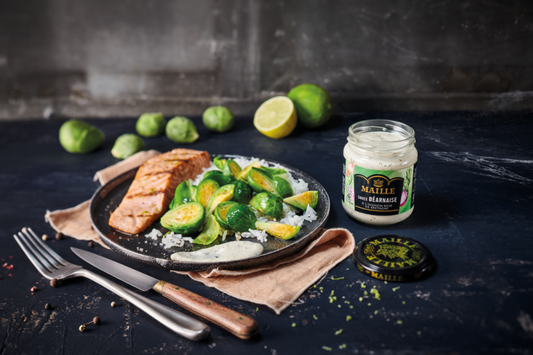 Saumon grillé, riz, choux de Bruxelles & sauce béarnaise Maille