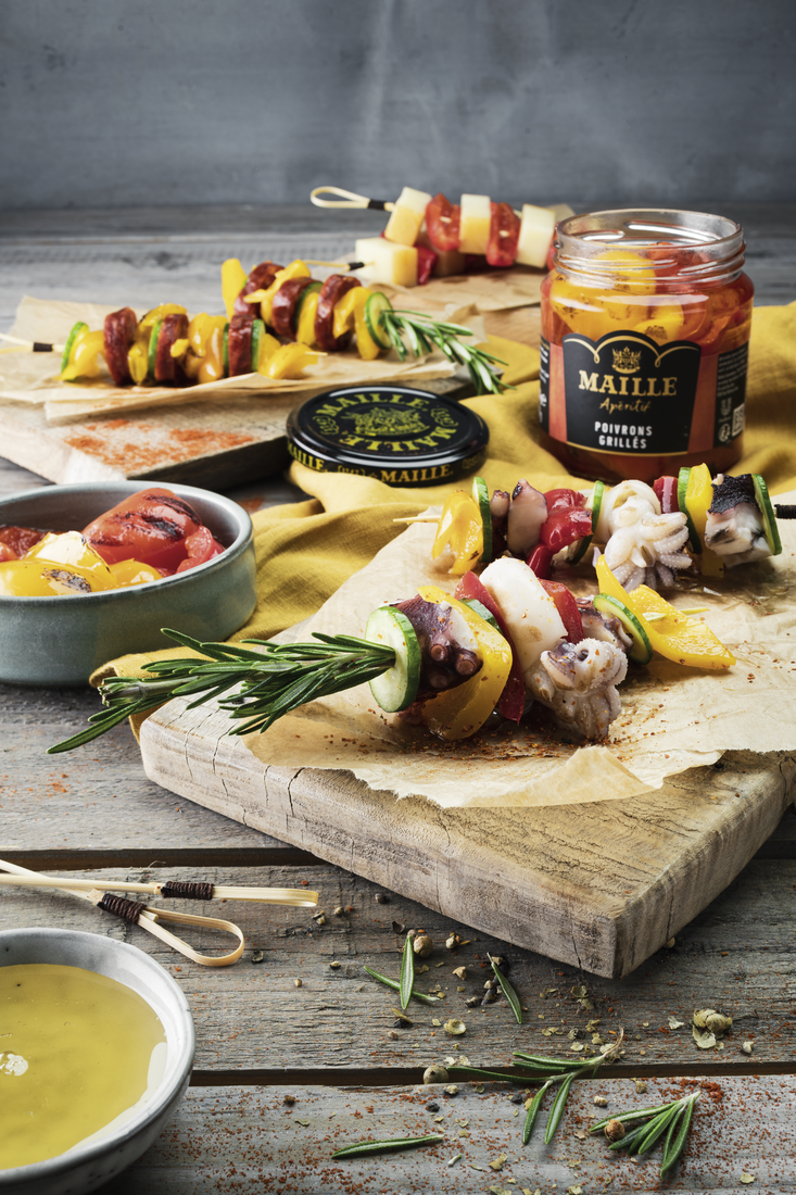 Assortiment de mini brochettes aux poivrons grillés Maille Apéritif